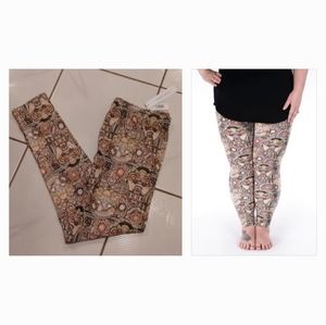 4/$80 New "Crown Jewels" Sweetlegs Leggings - Size Plus (US14-22)
